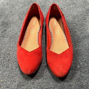 TOMS Women's Bold Red Loafers